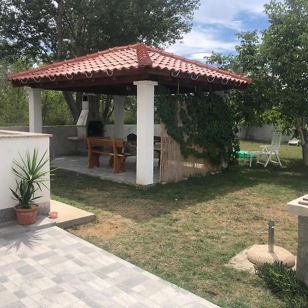 Holiday Home Visnja 닌 외부 사진