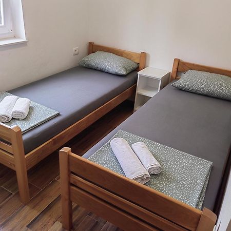 Holiday Home Visnja 닌 외부 사진