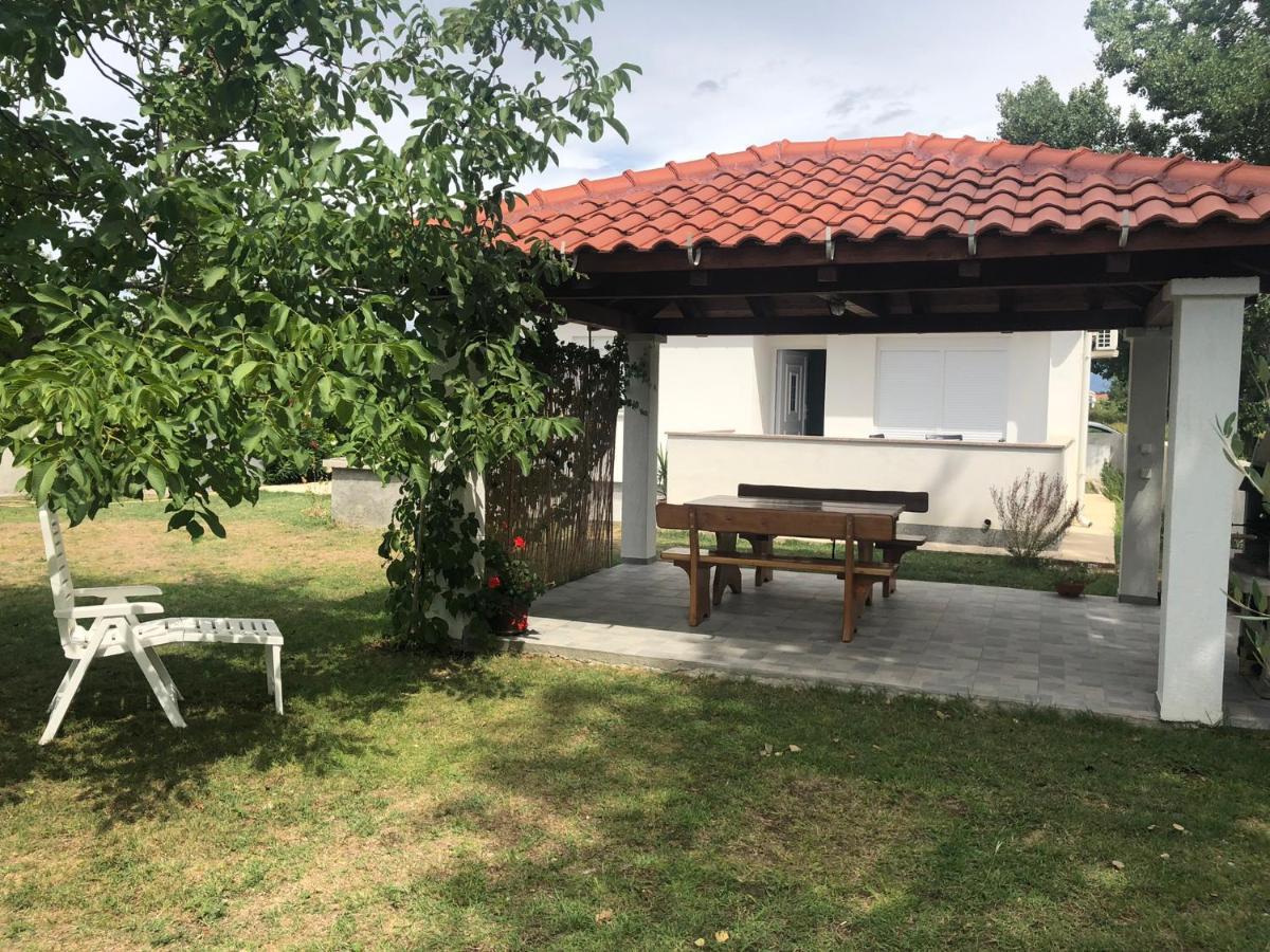 Holiday Home Visnja 닌 외부 사진