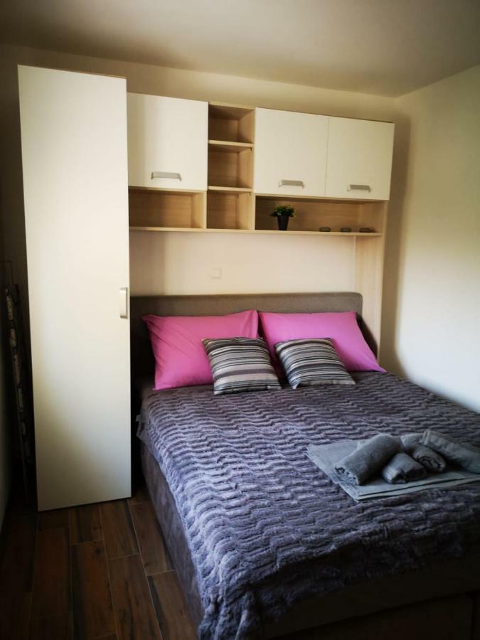 Holiday Home Visnja 닌 외부 사진